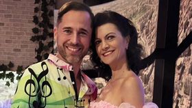 Dinu Maxer și-a cerut iubita în căsătorie, la doar câteva luni de relație. Cadrul magic în care cei doi au făcut pasul cel mare